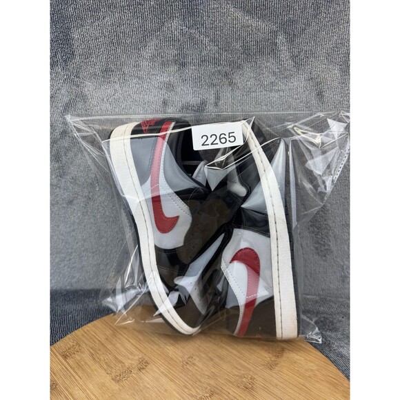 Nike Air Jordan 1 Low Shoes Womens Size 7 Light Smoke Grey Black Red DC0774-062 - Picture 10 of 10